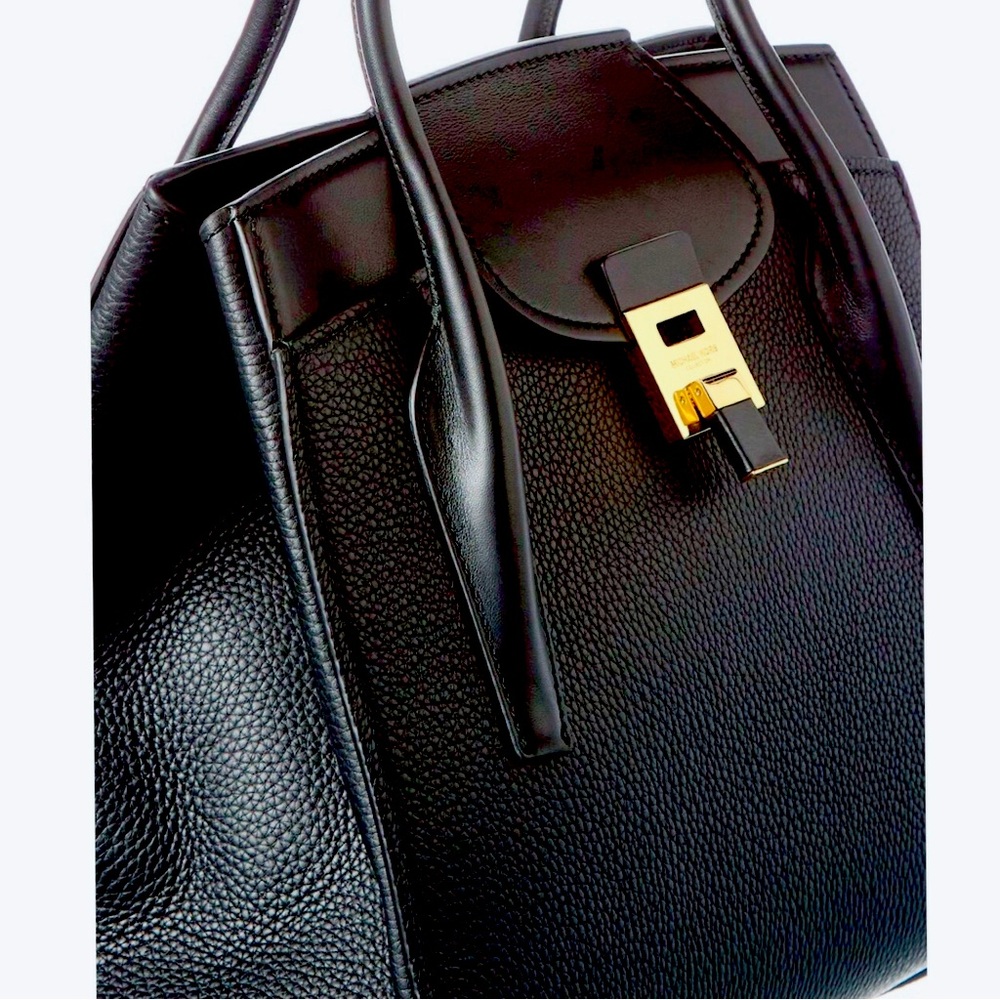 Authentic Luxurious Michael Kors Top Handle Satchel Black NWT